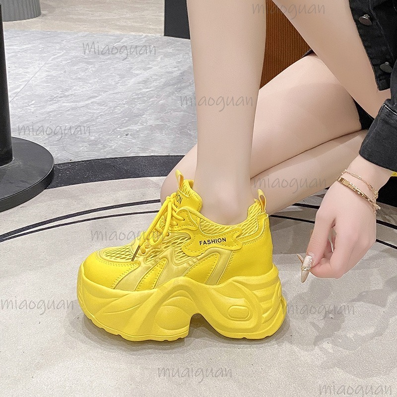 Damskie przewiewne sneakersy n – Guipure Lace Panel recenzja i cena