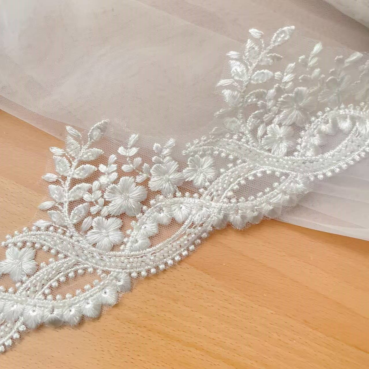 Koronkowe wykończenie z korali – Beaded Trim Fringe recenzja i cena