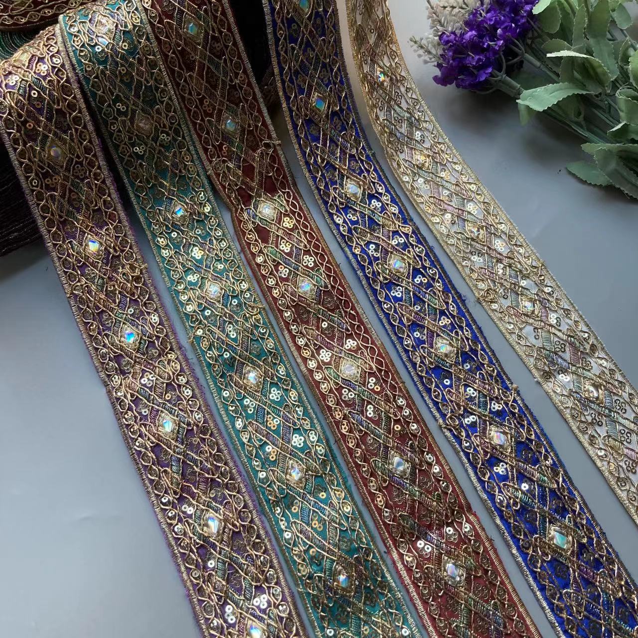 1 Jard Koronkowej Taśmy z Ceki – Beaded Trim Fringe recenzja i cena